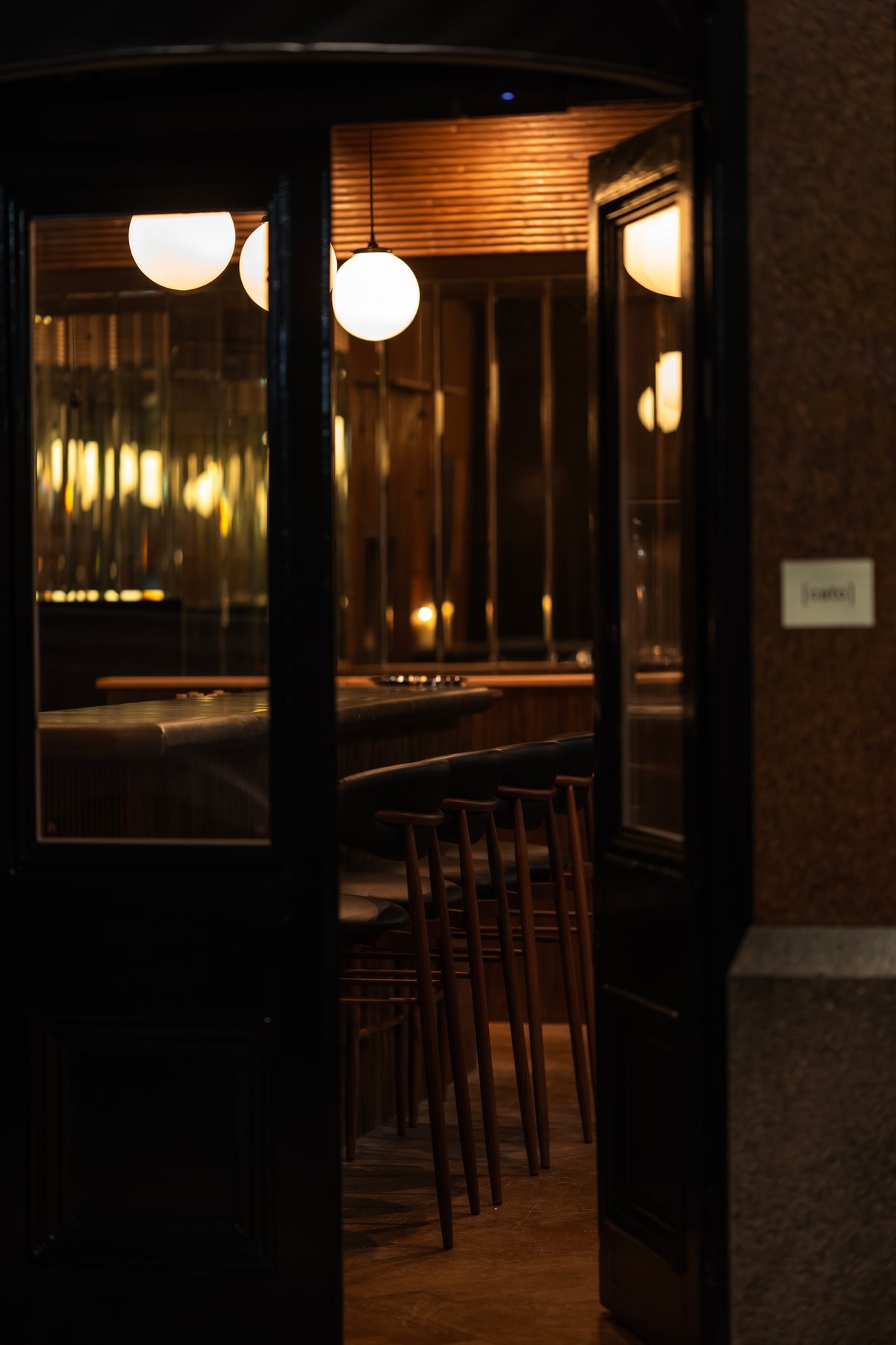 The entrance of cato in Covent Garden